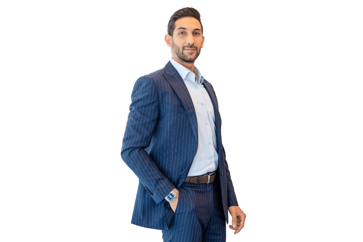 Sales Consultant : Ahmed Abbadi