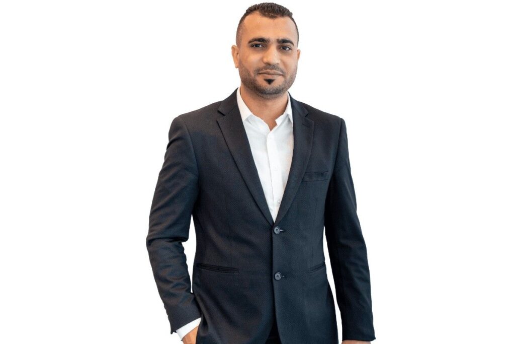 Sales Consultant - Hossam Abdelwahed