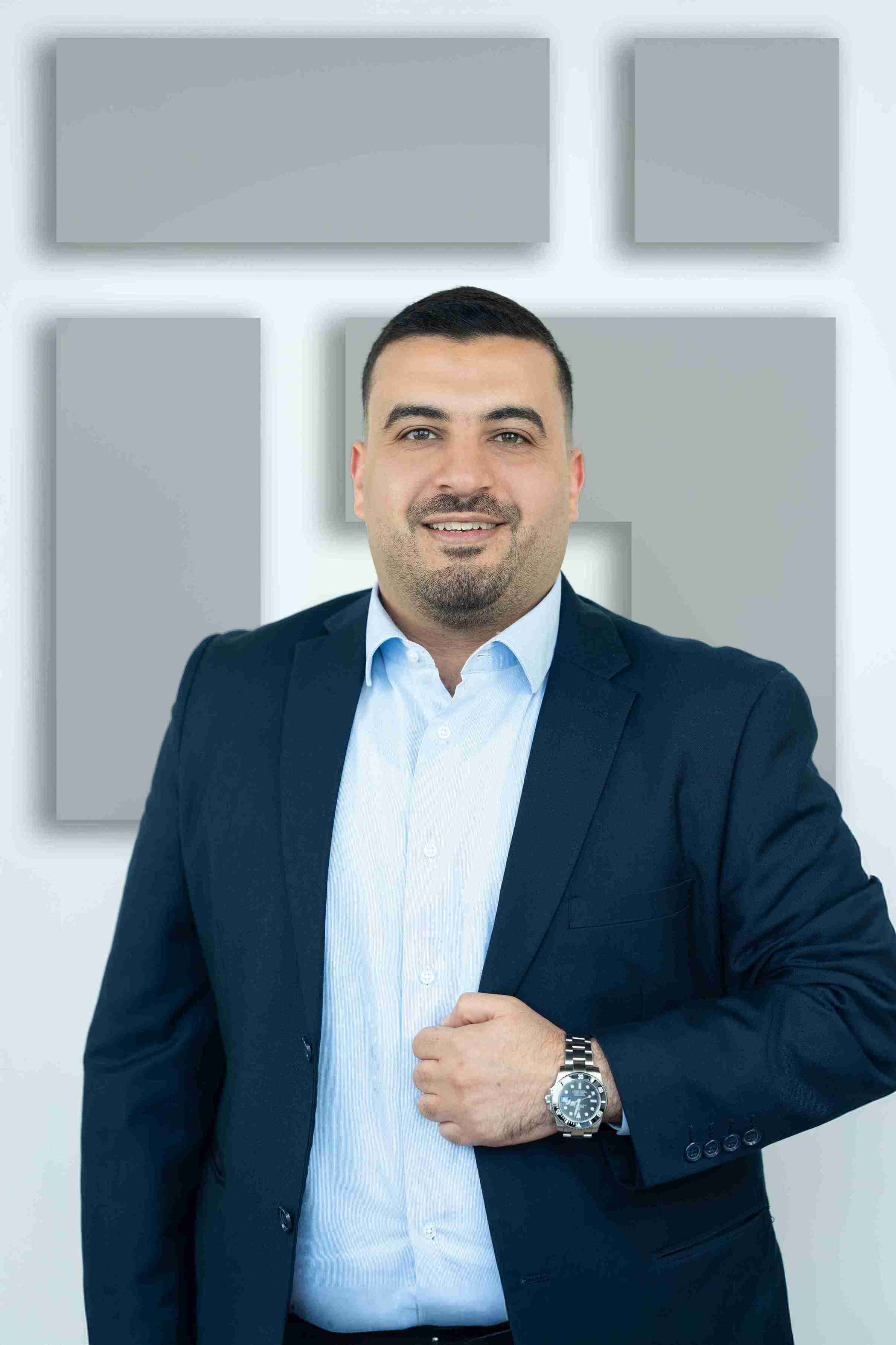 Trusted Real Estate Agent in Abu Dhabi - Nizar Alhallaq