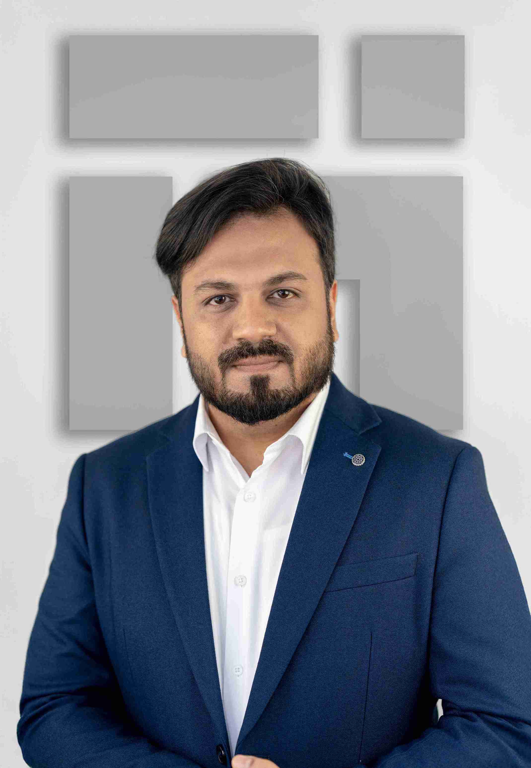 Trusted Real Estate Agent in Abu Dhabi - Sheraz Ali