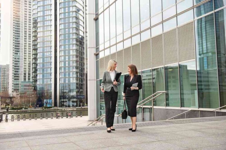 Can foreigners buy property in Abu Dhabi