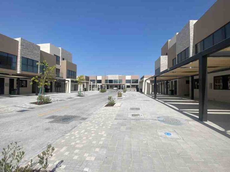 Townhouse For Rent in Aldhay at Bloom Gardens, Bloom Gardens