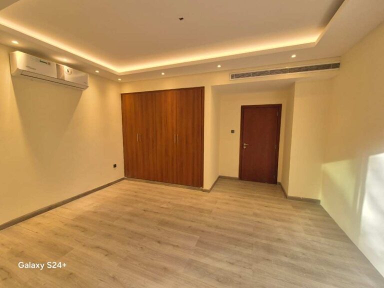 Villa For Sale In Seashore, Rabdan