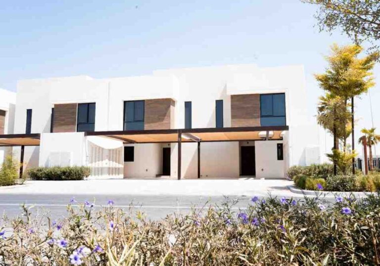 Townhouse For Rent in Nova Viva, Noya