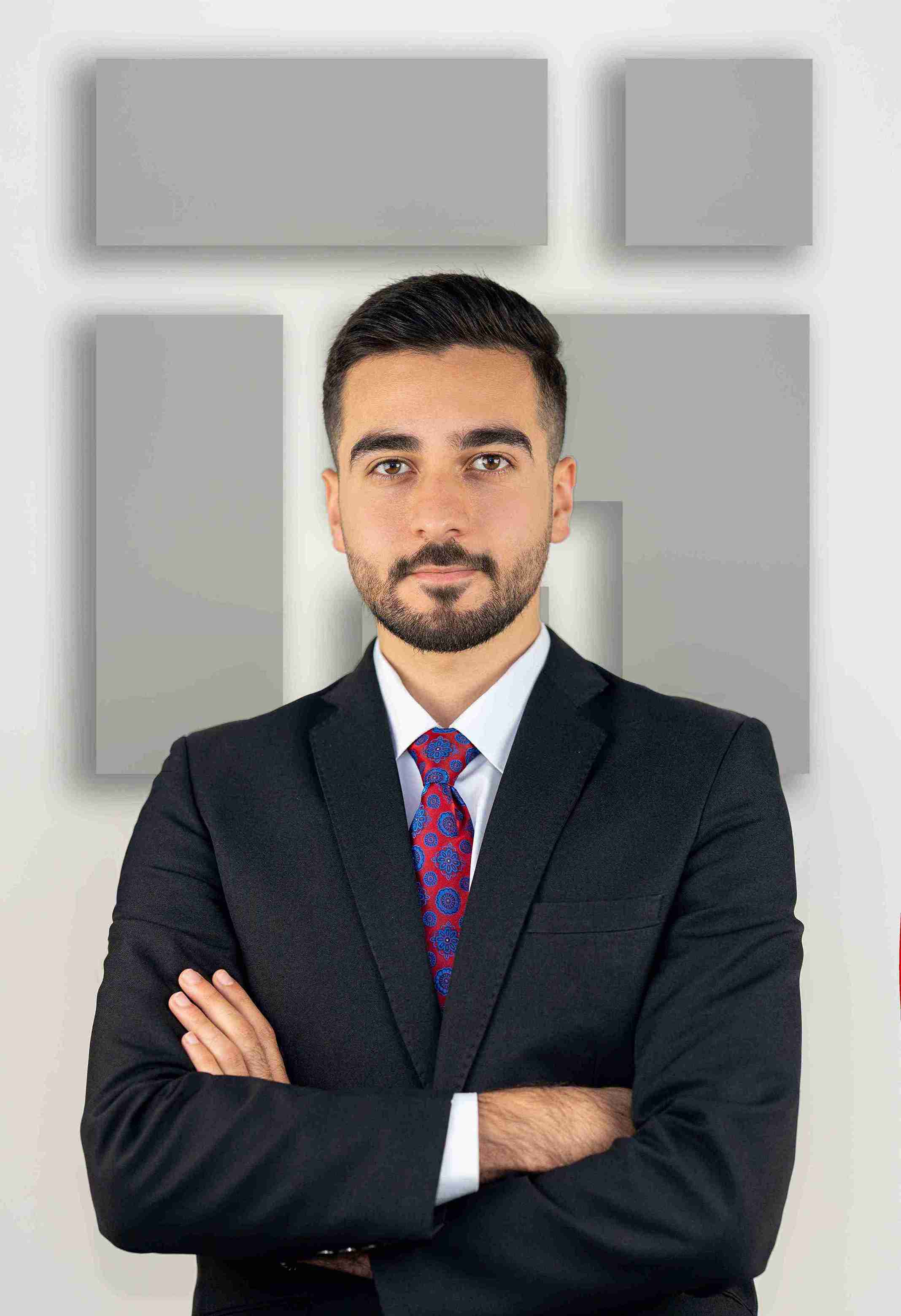Trusted Real Estate Agent in Abu Dhabi - Mohammad Alhouwari