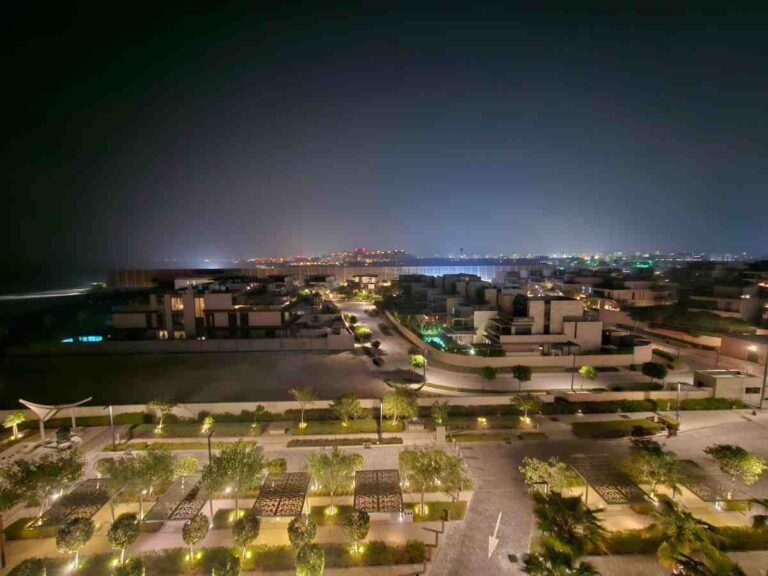 Mamsha Al Saadiyat: Beachfront Apartment for Rent