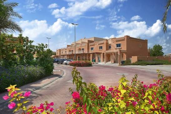 Al Reef Villas Abu Dhabi | Arabian Style for Sale