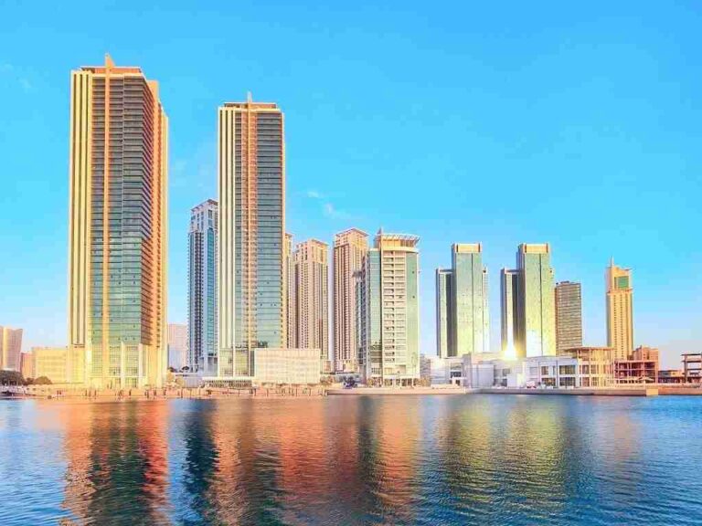 Tala Tower Marina Square Apartment for Rent - High Floor