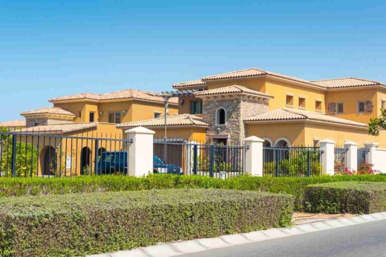 Villa for Rent in Saadiyat Beach Luxury 3BR+M with Pool
